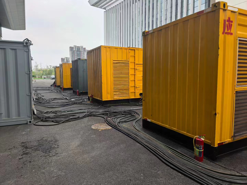 永靖不同季节柴油发电机组保养有哪些注意事项?