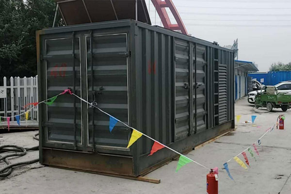 永靖发电机租赁空气滤清器多久更换一次?